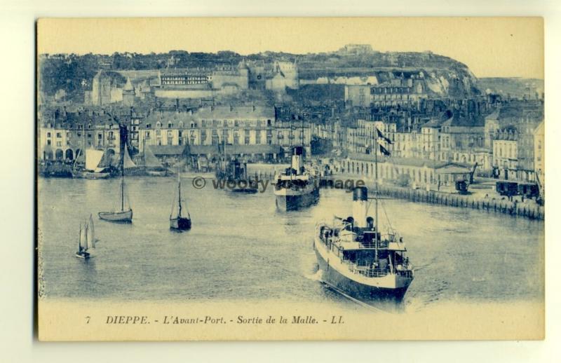 ft1188 - Ferries leaving Dieppe Harbour, France - postcard - LL