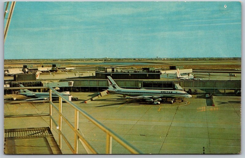 Vtg Illinois IL Chicago O'Hare International Airport Planes Loading Postcard