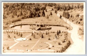 Mount Sinai Sanitorium Grounds, Sainte Agathe des Monts, Quebec, RPPC Postcard