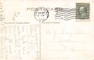 Seeing the sights Bus 1910 