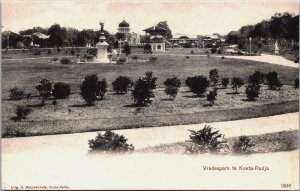 Indonesia Vredespark te Koetaradja Banda Atjeh Sumatra Vintage Postcard C111