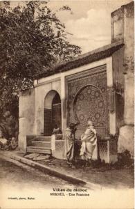 CPA AK MEKNES - Une fontaine MAROC (796545)