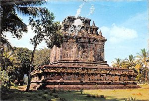 Candi Mendut Central Jawa Indonesia, Republik Indonesia Writing on back 