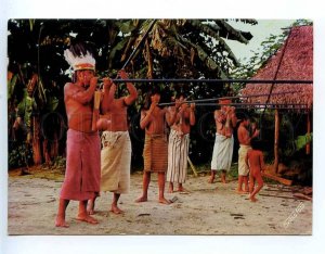 221632 PERU Amazon Jungle Jibaro Indians blowgun competition