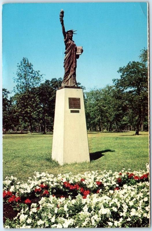 FARGO, North Dakota  ND   Island Park  STATUE OF LIBERTY  ca 1960s  Postcard