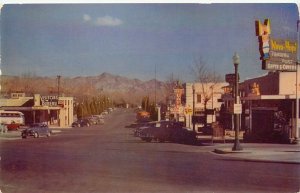 Postcard 1940s Nevada Boulder City Nova Hopi Trading Post Cafe autos 24-5001