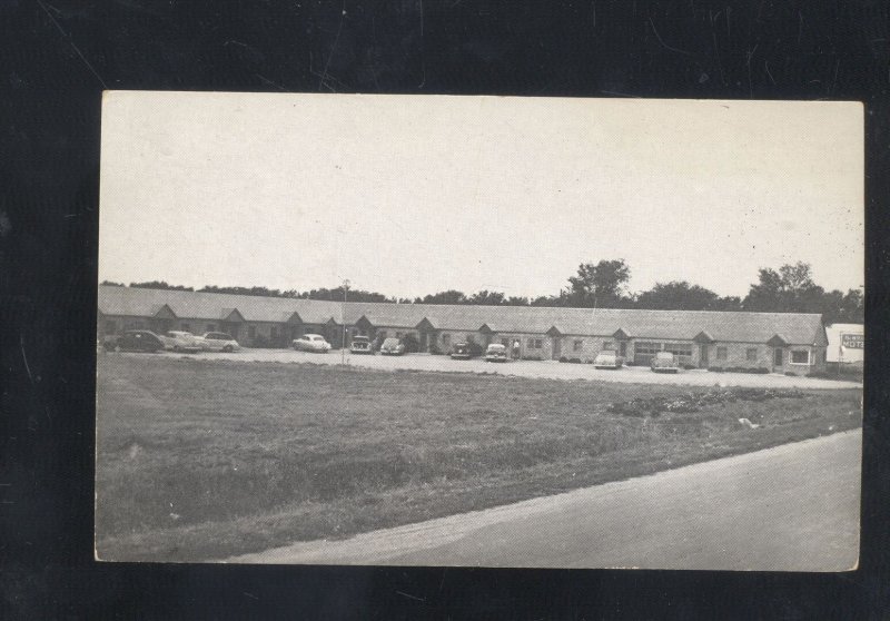 BIRD CITY KANSAS THE WRIGHT MOTEL OLD CARS VINTAGE ADVERTISING POSTCARD