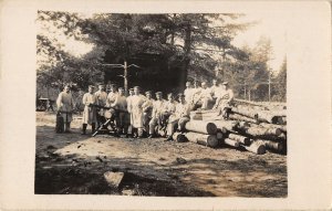 US3217 People Cutting Wood, Forest ww1 war army infantry germany