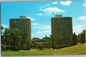 Washington & Lincoln Halls, Western Illinois University Macomb Vtg Postcard E65