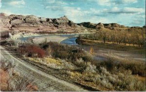 Little Missouri River N. Dakota Bad Lands Vintage Postcard Standard View Card