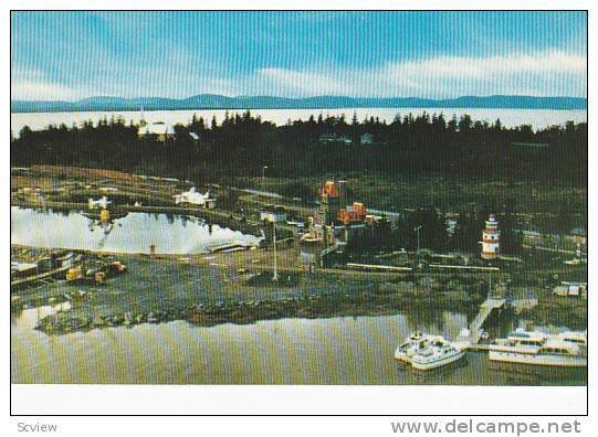 Lighthouse , Parc L'Ancrage, Riviere-du-Loup , Quebec , Canada , 40-60s