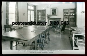 h3960 - NEWTONBROOK Ontario Toronto 1940s Hospital Tennis. Real Photo Postcard