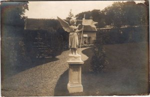 CPA LISIEUX Statue (1227549)