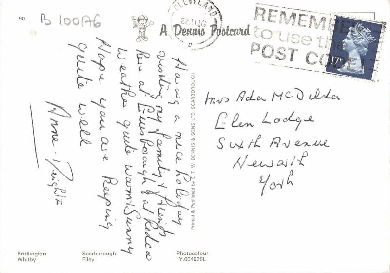 B100176 yorkshire coast holiday resorts uk