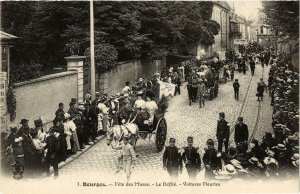 CPA BOURGES Fete de Muses Le Défilé (863379)