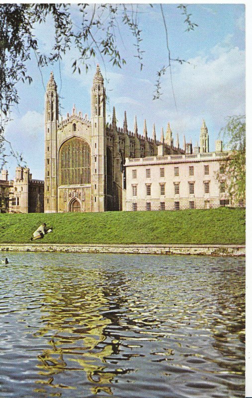 Cambridgeshire Postcard - King's College - Chapel and Gibbs' Building    XX866