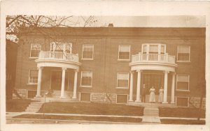 J55/ St Louis Missouri RPPC Postcard c1910 Condo Homes People Porch 180