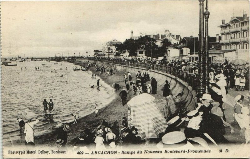 CPA ARCACHON-Rampe du Nouveau Boulevard Promenade (27979)