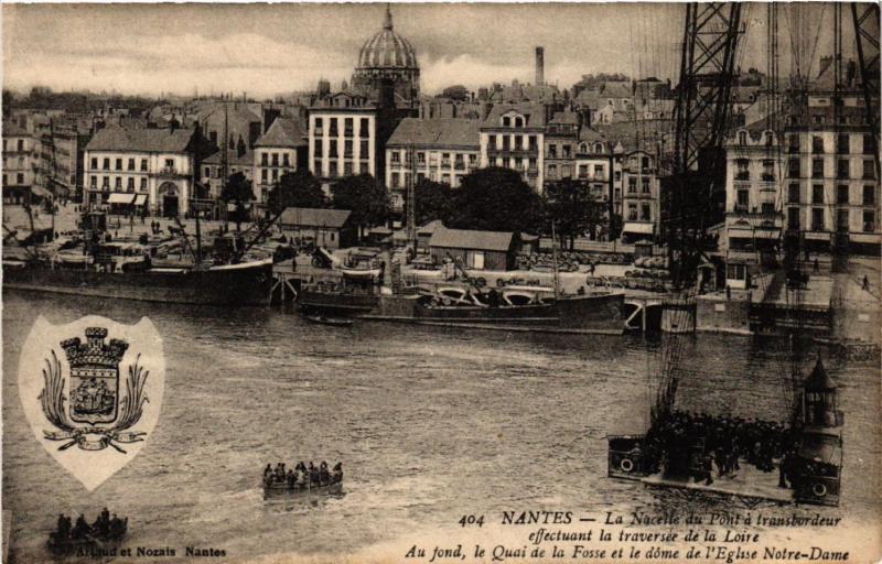 CPA  Nantes - La Nacelle du Pont á transbordeur effectuant la ...   (588065)