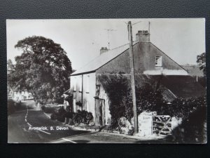 Devon AVONWICK Village showing THE AVON INN - Old RP Postcard