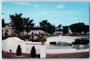 1960 Syracuse New York Postcard Empire Court Horticultural Building Lagoon