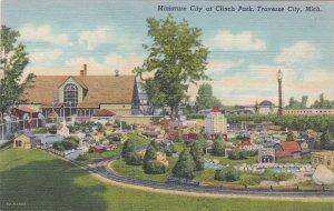 Michigan Traverse City Miniature City At Clinch Park Curteich sk4642