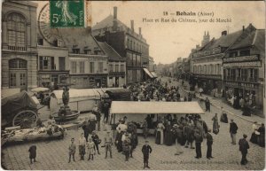 CPA BOHAIN Place et Rue du Chateau (156121)