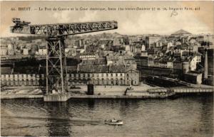 CPA BREST - Le Port de Guerre et la Grue electrique force 150 tonnes (650361)