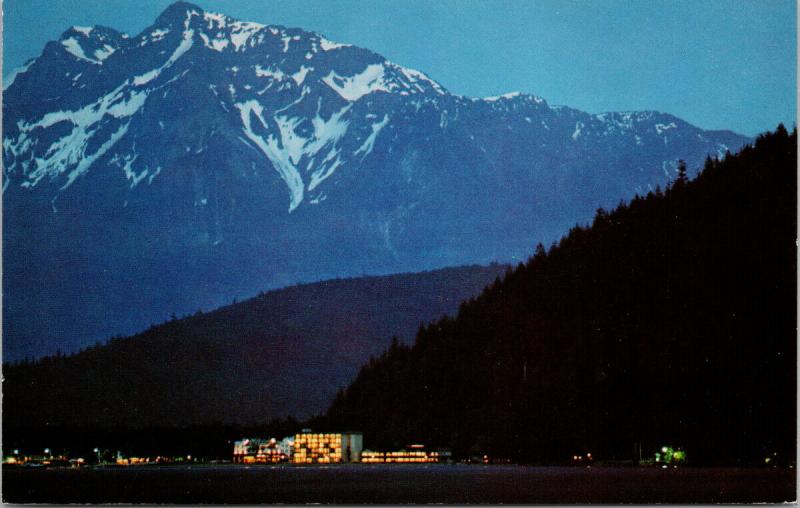 Harrison Hot Springs Hotel Harrison BC Fraser Valley UNUSED Vintage Postcard D89