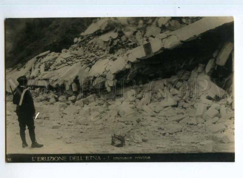 247776 ITALY Eruption volcano Etna appalling devastation photo