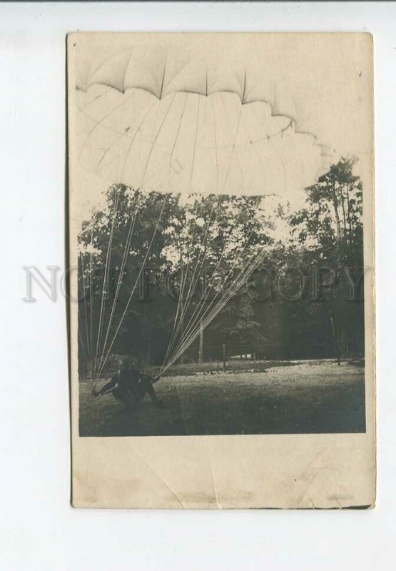 3186194 RUSSIA Descent by parachute vintage photo postcard