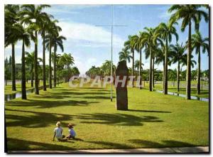  Modern Postcard Madagascar Tamatave Avenurde independence