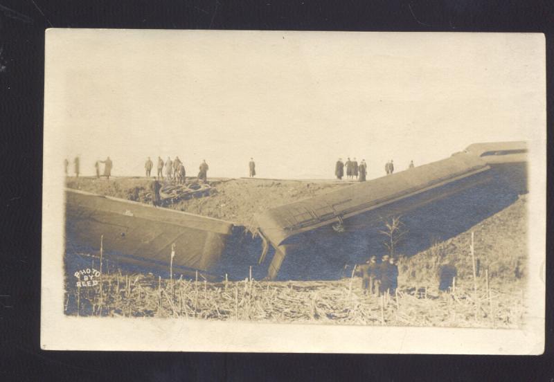 RPPC WAVERLY IOWA RAILROAD TRAIN WRECK 1909 REED REAL PHOTO POSTCARD