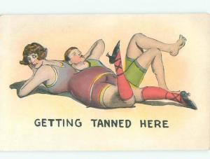 Pre-Linen Risque CHUBBY WOMAN SUN TANNING ON THE BEACH AB9311