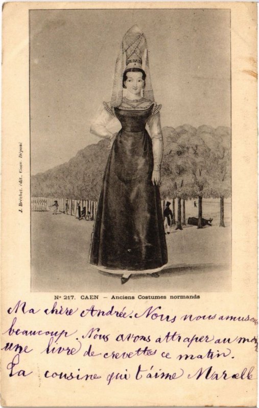CPA Caen Anciens Costumes normands FRANCE (1285905)
