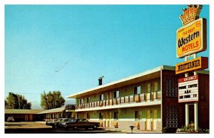 Postcard MOTEL SCENE Bridgeport California CA AS5737