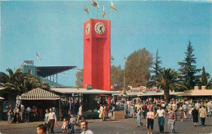 Postcard 1956 California Los Angeles County Fair Meet clock Amusement 22-13126