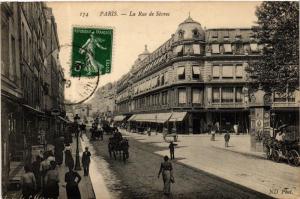 CPA AK PARIS 7e Rue de Sevres. ND Phot (573624)