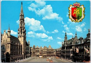 VINTAGE CONTINENTAL SIZED POSTCARD THE GRAND SQUARE BRUSSELS BELGIUM POSTED 1977