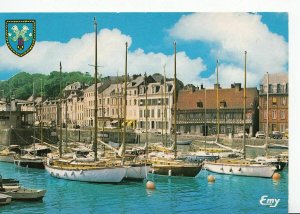 France Postcard - Saint-Valery-En-Caux - Le Port Et, A Droite  A4491