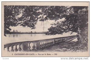 CAUDEBEC-EN-CAUX, Vue sur la Seine, Seine Maritime, France, 10-20s