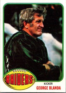 1976 Topps Football Card George Blanda Los Angeles Raiders sk4657