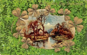 ST PATRICKS DAY SOUVENIR 1909 EMBOSSED GILT CLOVERS POSTCARD