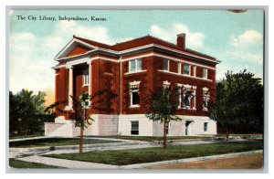 Postcard The City Library Independence Kansas Vintage Standard View Card 