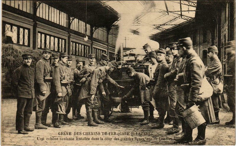 CPA AK PARIS Greve des Chemins de Fer Gare St-Lazare Cuisine roulante (971896)