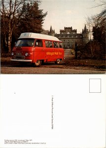 Postbus Leaving Inveraray Castle (17552