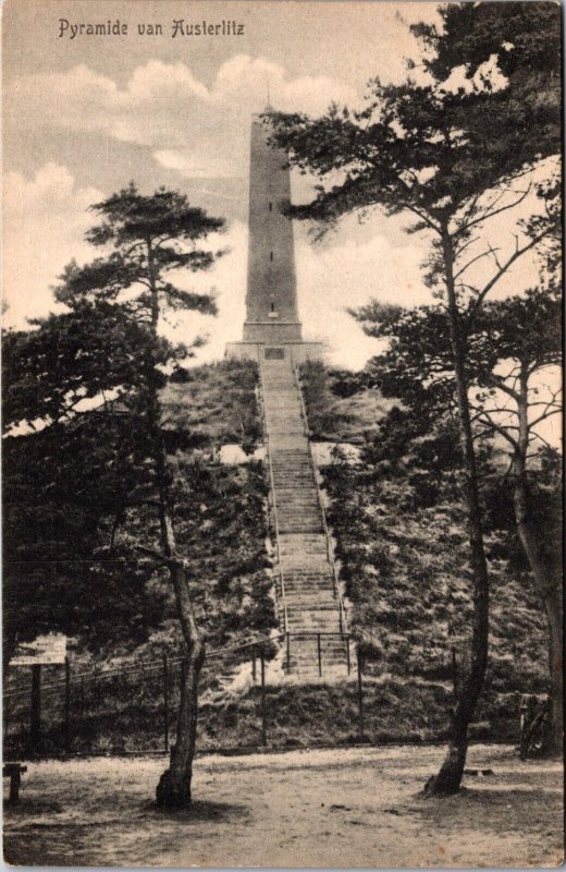 Netherlands Pyramide Van Austerlitz Vintage Postcard 09.64