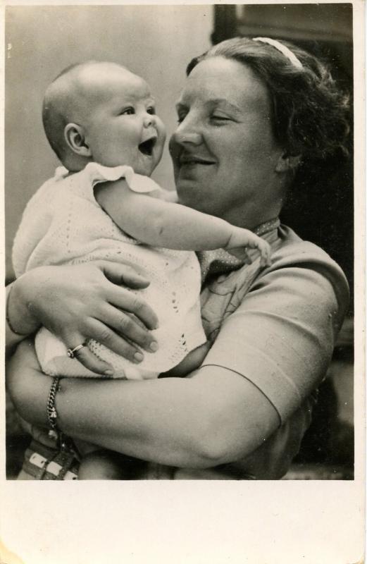 Dutch Royalty -  Princess Juliana and Princess Beatrix.   *RPPC              ...