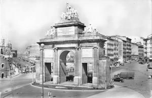 B97896 madrid puerta de toledo real photo spain