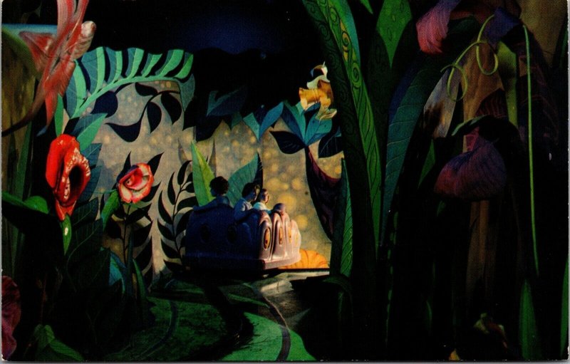 Disneyland Postcard Inside Alice In Wonderland Rabbit Hole Ride Fantasyland~2824